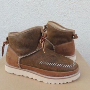 Ugg campfire pull on boots